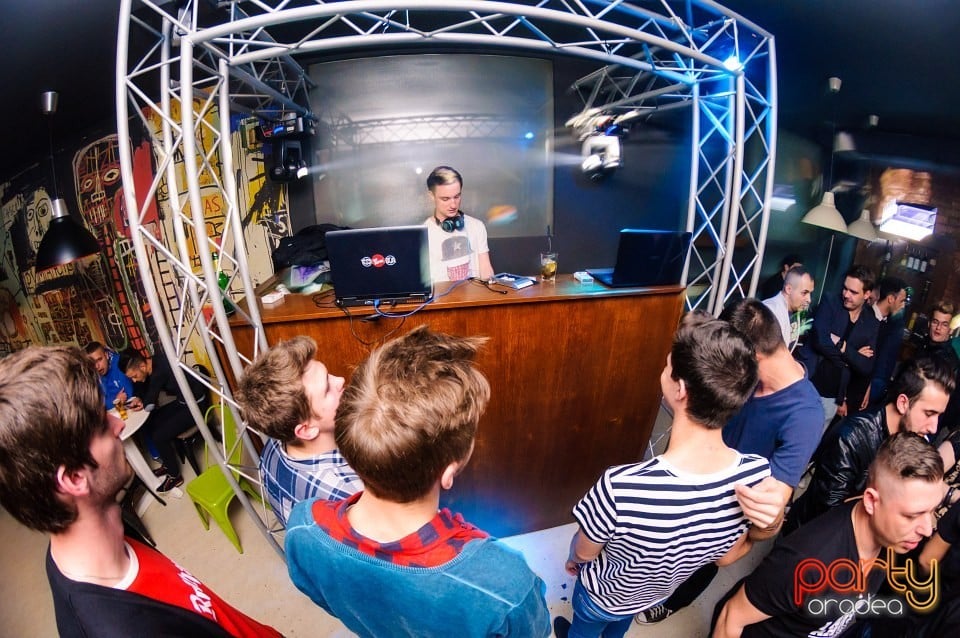 Sunside Launch Party, Juice