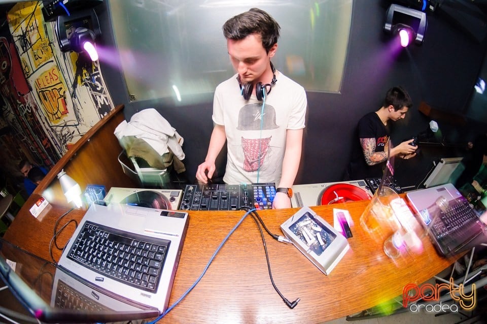 Sunside Launch Party, Juice