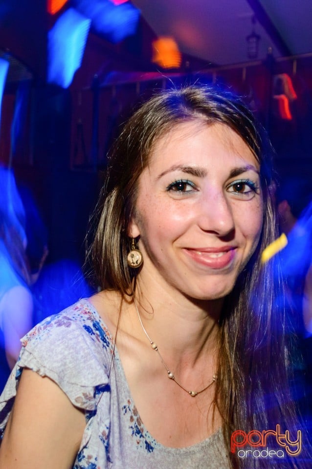 Super distracţie în Window Pub, 