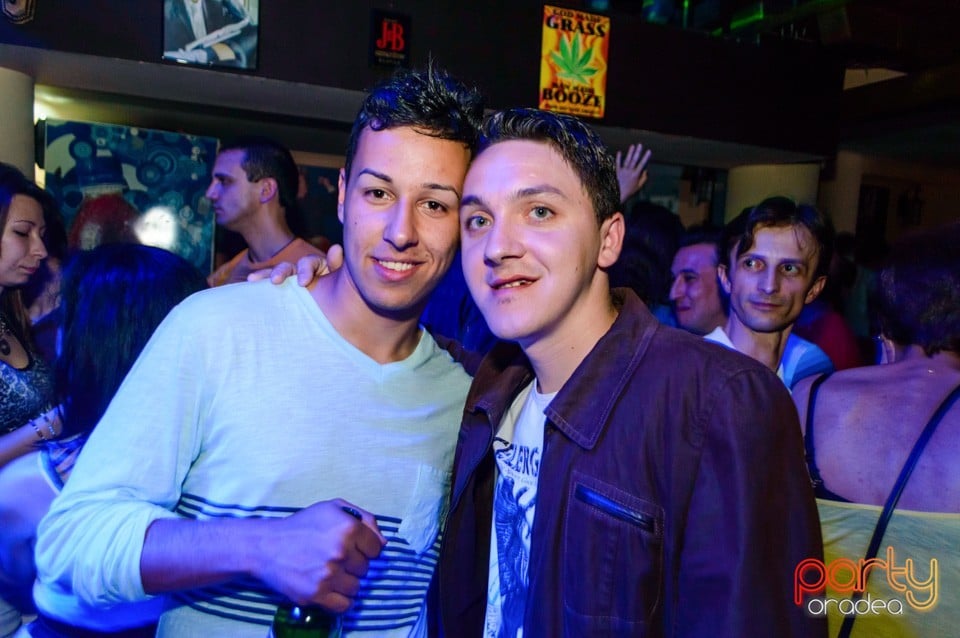 Super distracţie în Window Pub, 