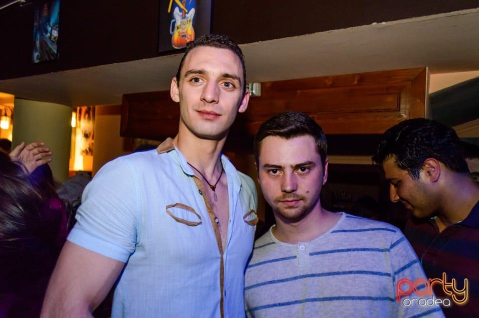 Super distracţie în Window Pub, 