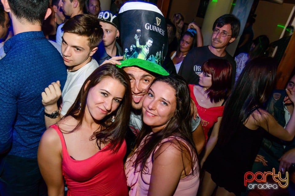 Super distracţie în Window Pub, 