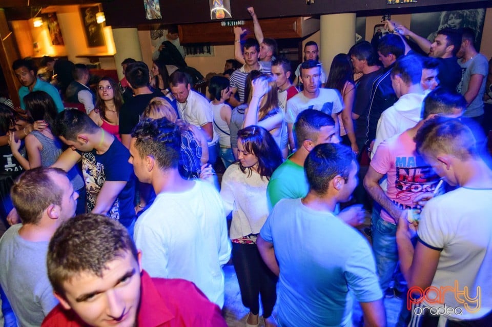 Super distracţie în Window Pub, 