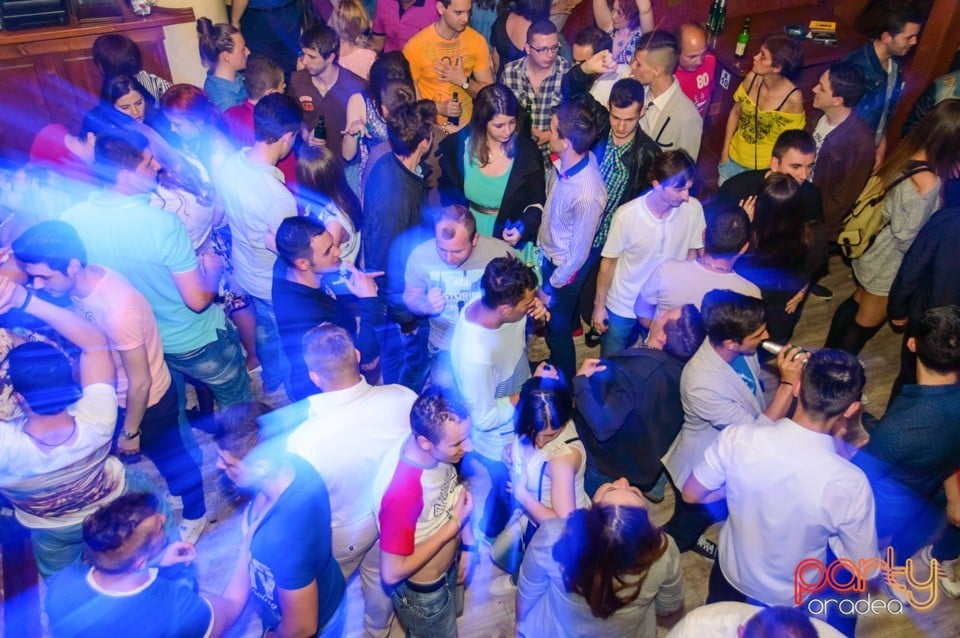 Super distracţie în Window Pub, 