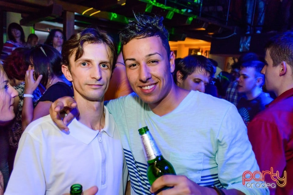 Super distracţie în Window Pub, 