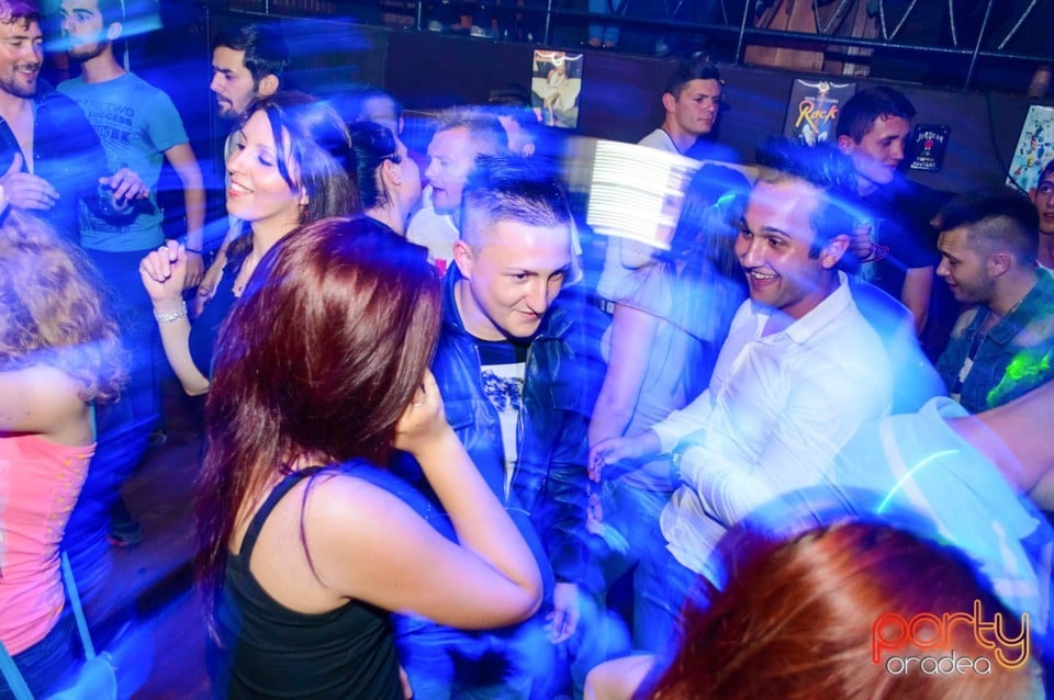 Super distracţie în Window Pub, 