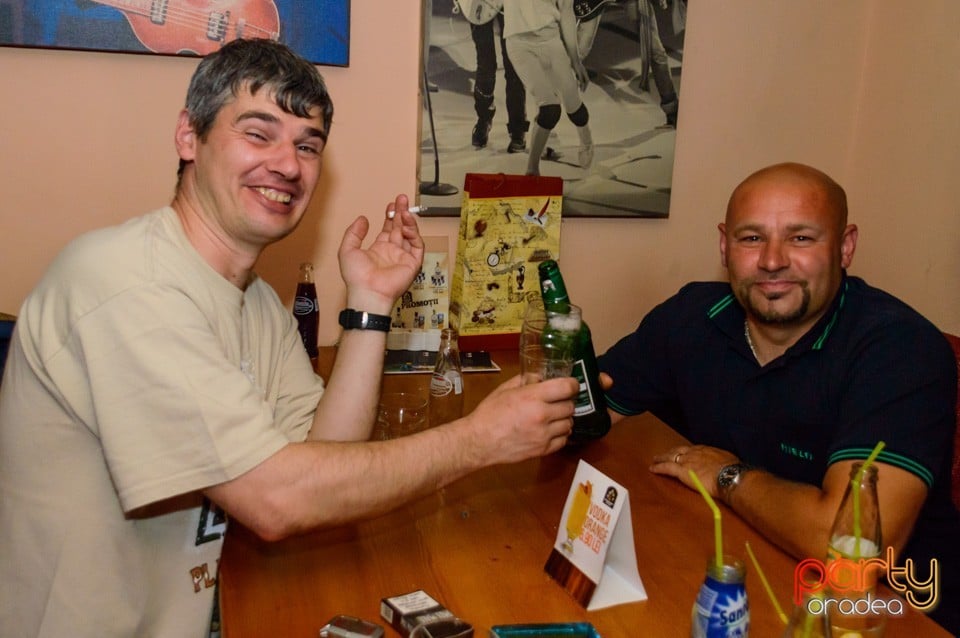 Super distracţie în Window Pub, 