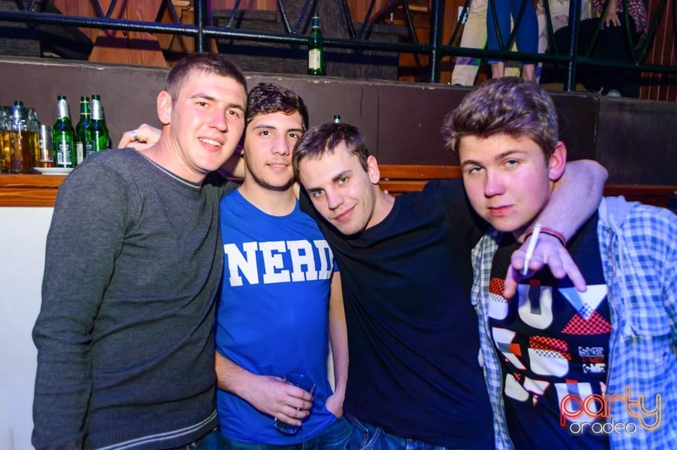 Super distracţie în Window Pub, 