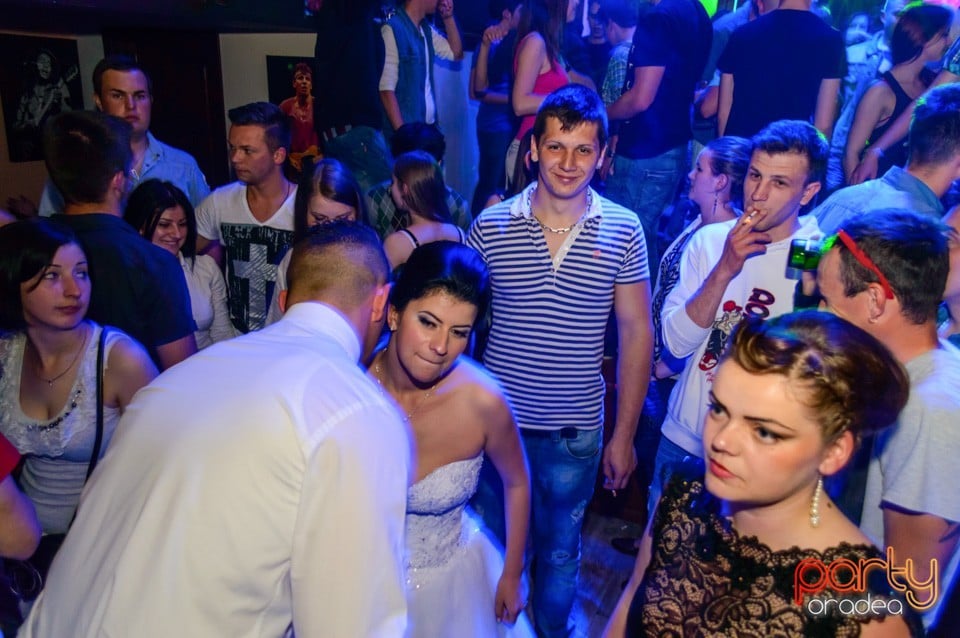 Super distracţie în Window Pub, 