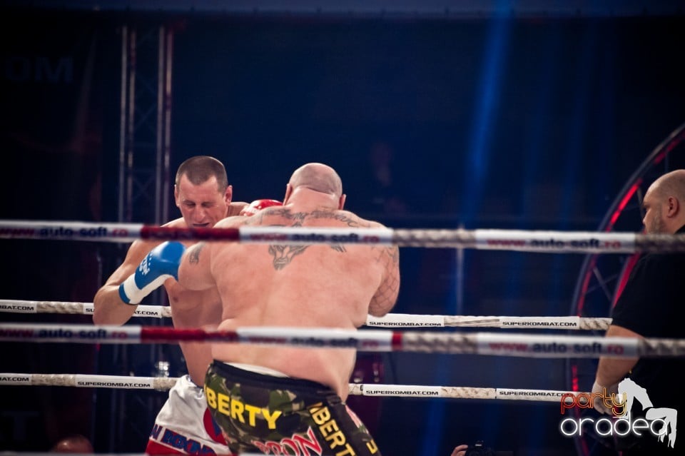 Super Kombat, Arena Antonio Alexe
