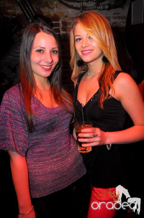 Super Party în Club Escape, 