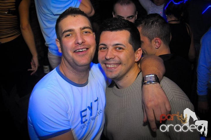 Super Party în Club Escape, 