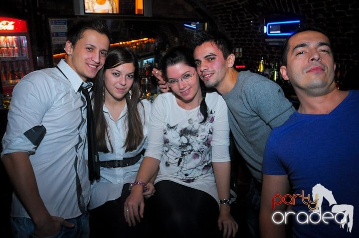 Super Party în Club Escape, 