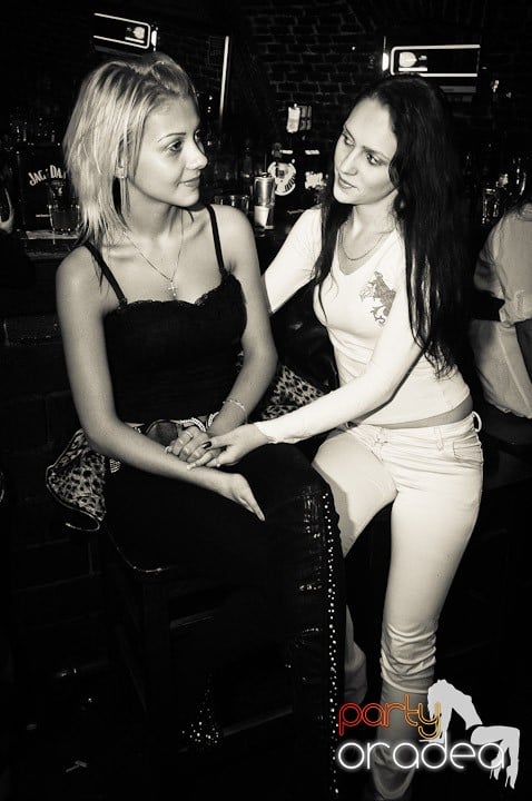 Super Party în Club Escape, 