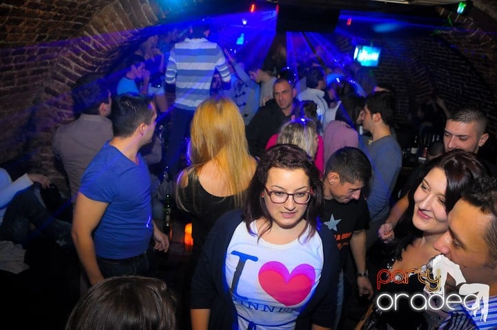 Super Party în Club Escape, 