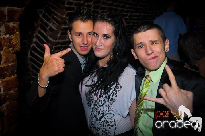 Super Party în Club Escape, 