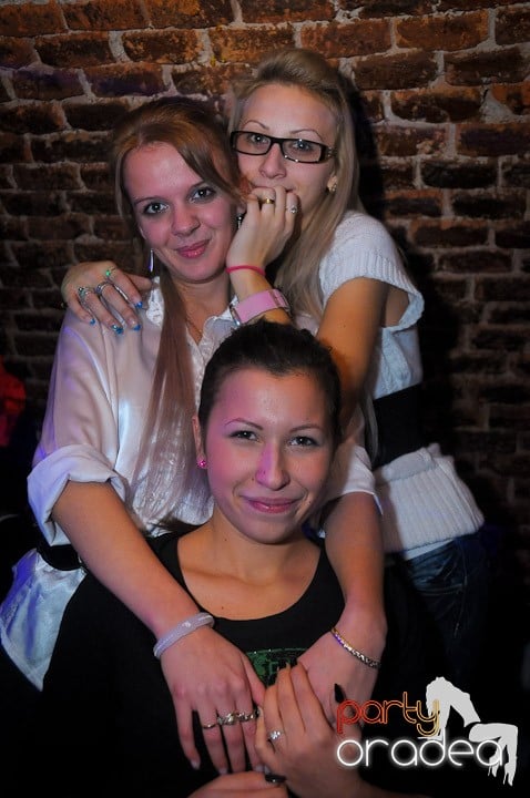 Super Party în Club Escape, 