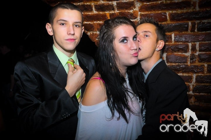 Super Party în Club Escape, 