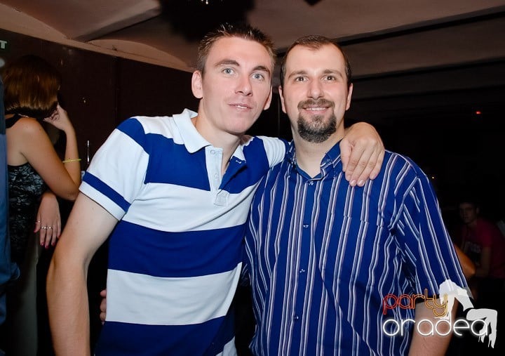 Super Party în Club Seven, 