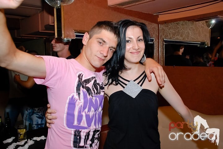 Super Party în Club Seven, 