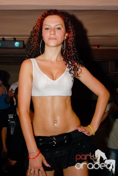 Super Party în Club Seven, 