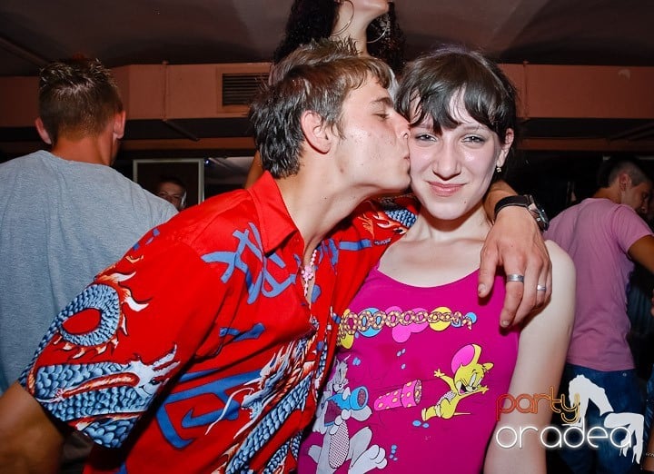 Super Party în Club Seven, 