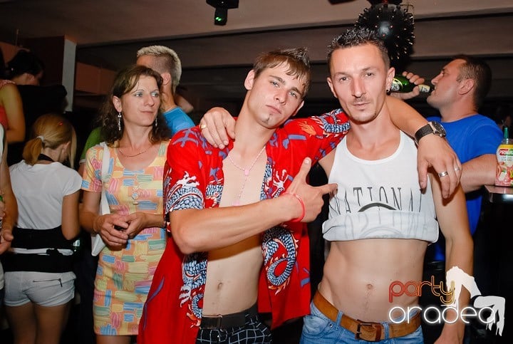 Super Party în Club Seven, 