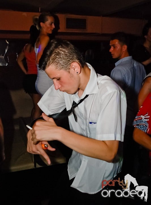 Super Party în Club Seven, 