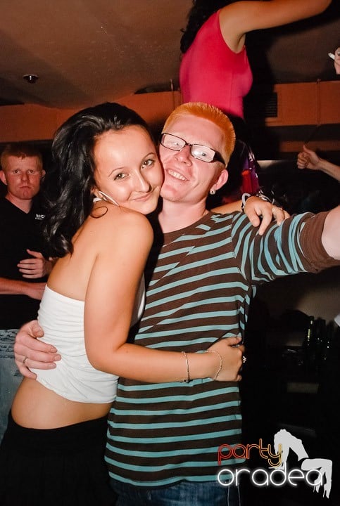 Super Party în Club Seven, 