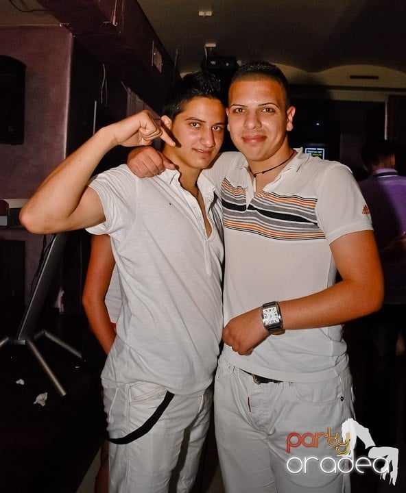 Super petercere în Rio Club, 