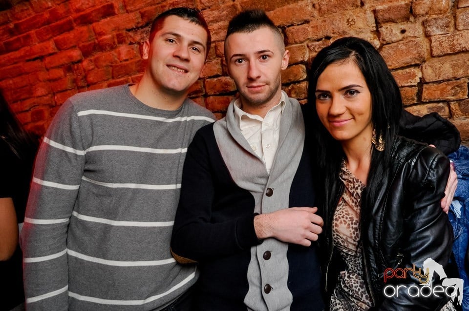 Surviviors' Night în Club Escape, 