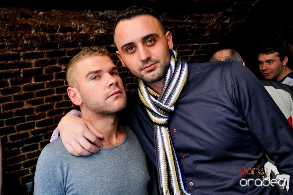 Surviviors' Night în Club Escape, 