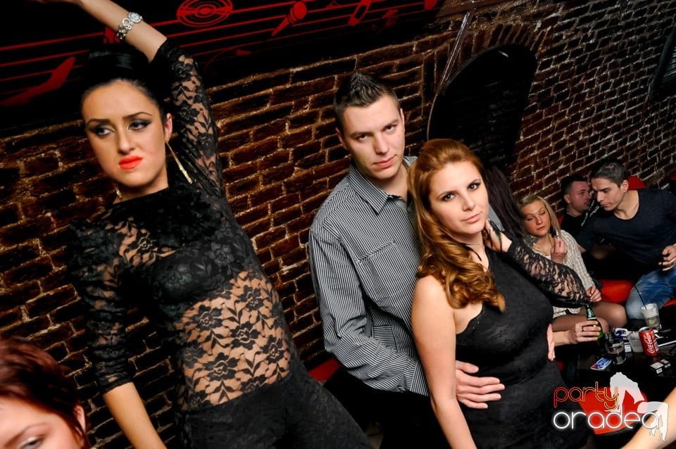 Surviviors' Night în Club Escape, 