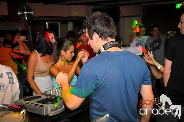 Sweet Sensation @ Club Seven, 