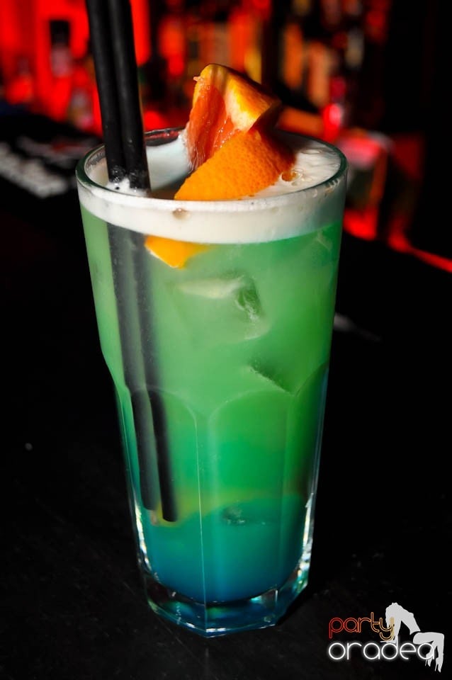 Tequila Party în Club Atti's, 