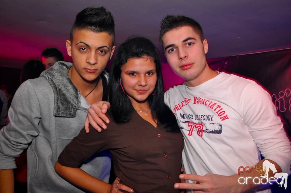 Tequila Party în Club Atti's, 