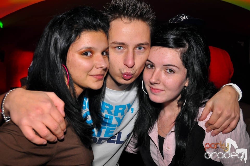 Tequila Party în Club Atti's, 