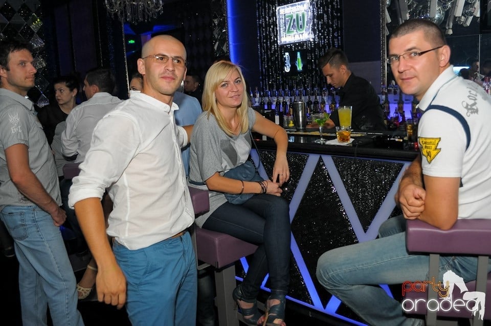 The One: Hot in the City, 