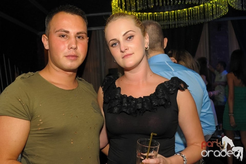 The One: Hot in the City, 