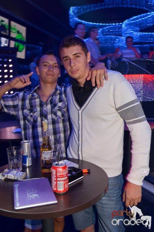 The One prezintă: Girls' Night Out, 