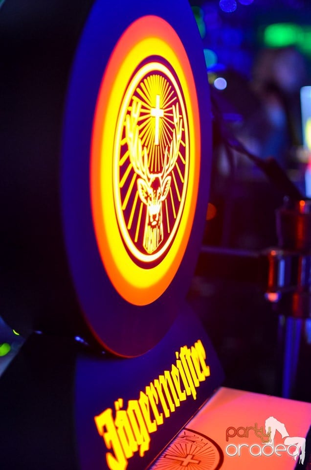 The One prezintă: Guess Who, 