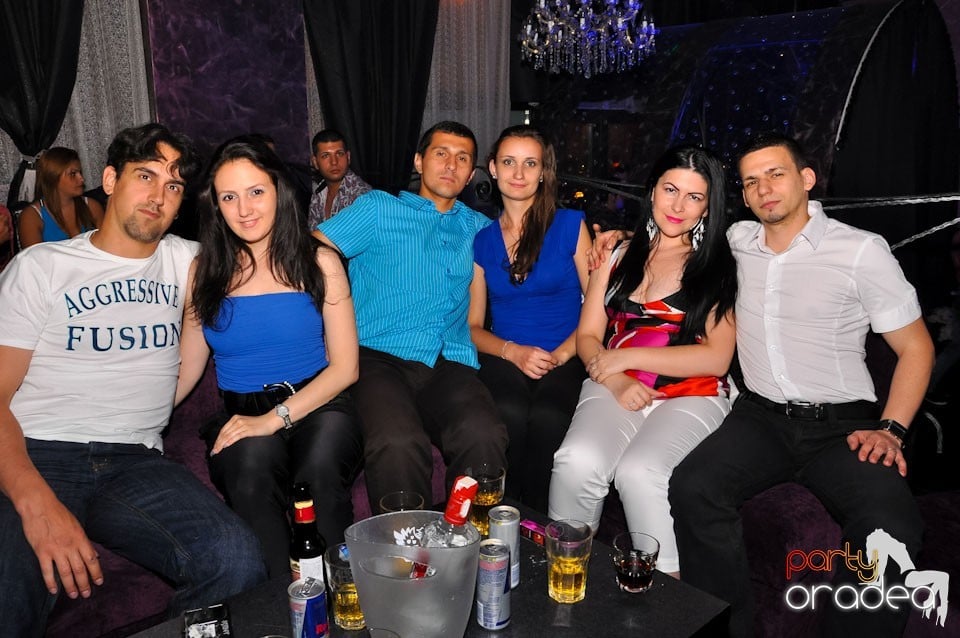 The One prezintă Zotist, 