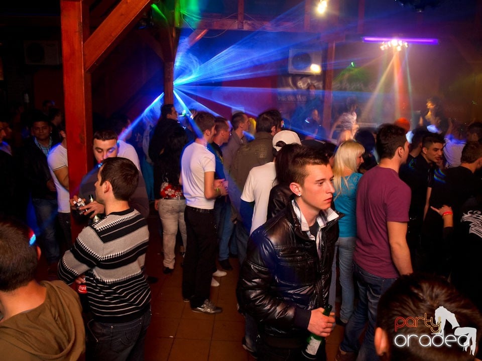 The Real Club Sounds în Disco Faház, 