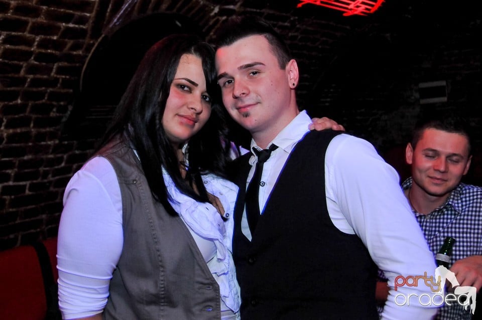 Think Blue - Party în Club Escape, 