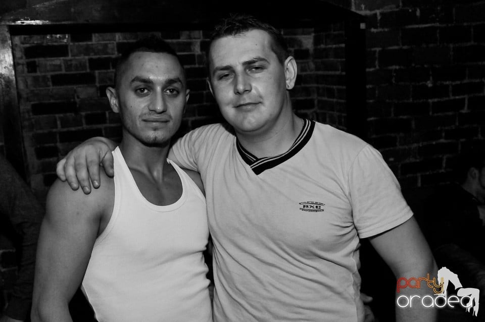 Think Blue - Party în Club Escape, 