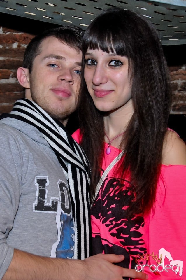 Think Blue - Party în Club Escape, 