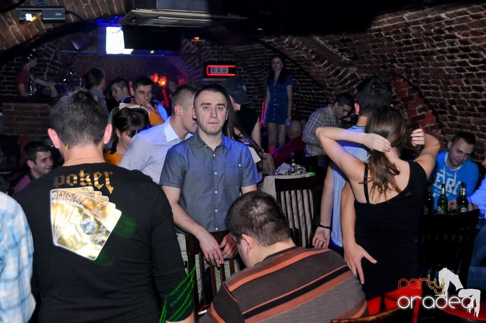 Think Blue - Party în Club Escape, 