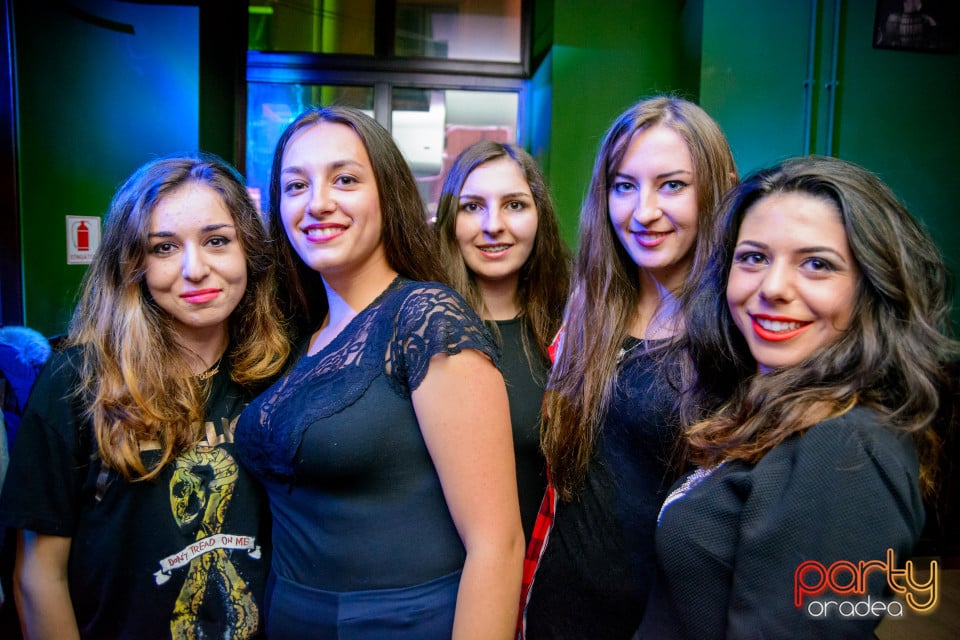 Thursday Night Party, Green Pub