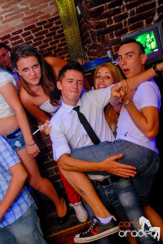 Thursday Party @ Club Escape, 