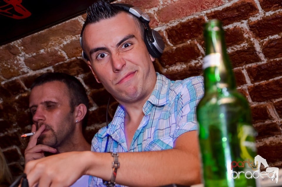 Thursday Party în Club Escape, 